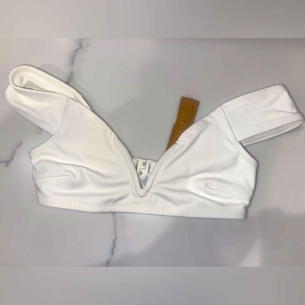 NWT Skims swim sculpting off the shoulder top